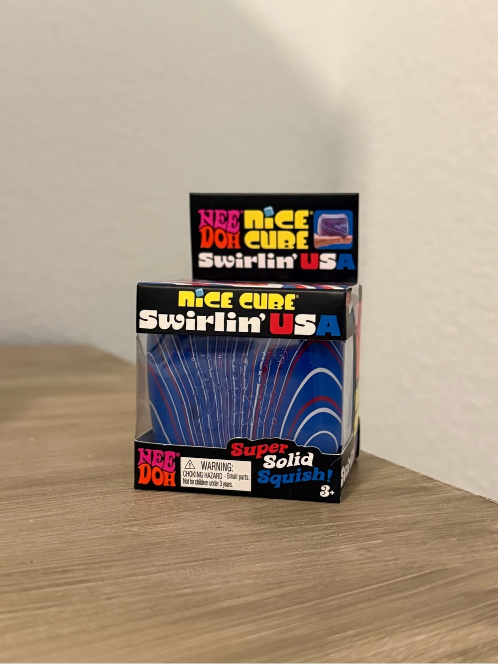 NeeDoh Nice Cube Swirlin' USA - Blue/Red/White